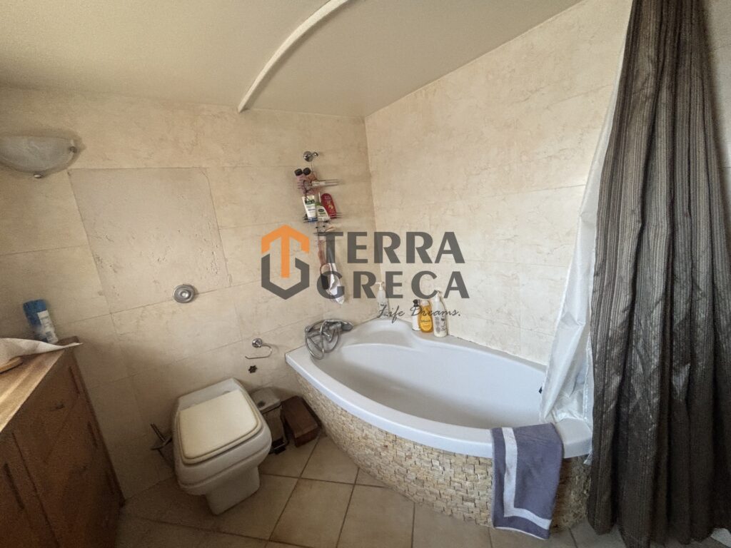 Φωτογραφία 24 από 29 — 1620379 — Apartment for sale, Piraiki - Chatzikyriakio, 120 sq m, €265,000