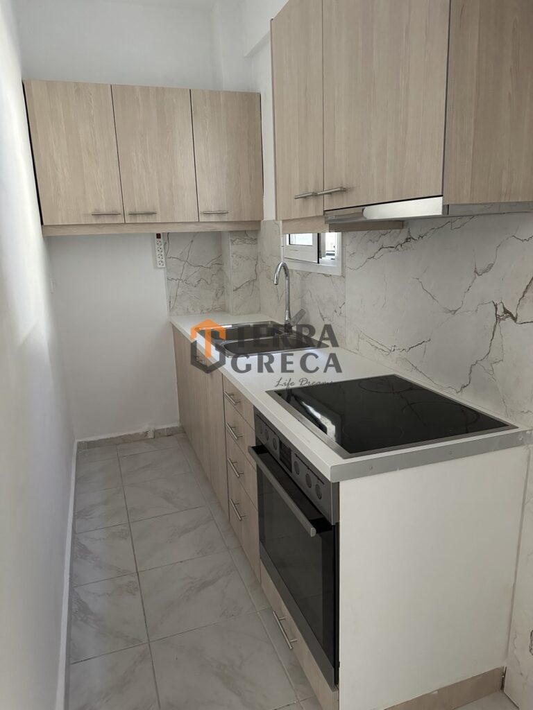 Φωτογραφία 1 από 12 — 1488228 — Studio/Γκαρσονιέρα Προς Πώληση, Παλαιό Φάληρο, 40 τ.μ., €160.000