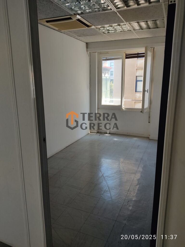 Φωτογραφία 9 από 30 — 1604988 — Office to rent, Kentro, 260 sq m, €3,500
