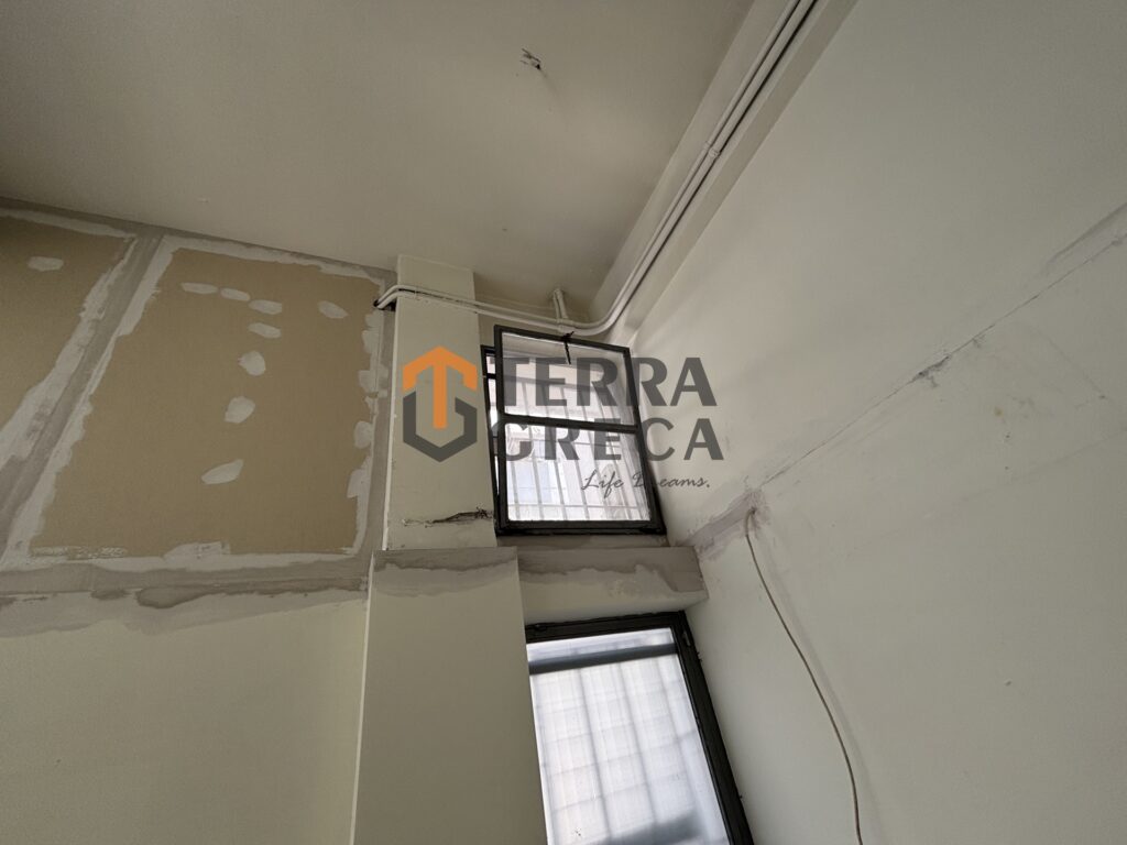 Φωτογραφία 15 από 17 — 1717563 — Shop for sale, Neos Kosmos, 80 sq m, €67,000
