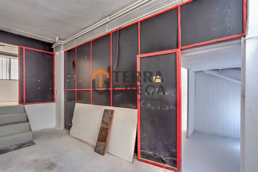 Φωτογραφία 18 από 19 — 1317214 — Warehouse for sale, Vironas, 121 sq m, €115,000