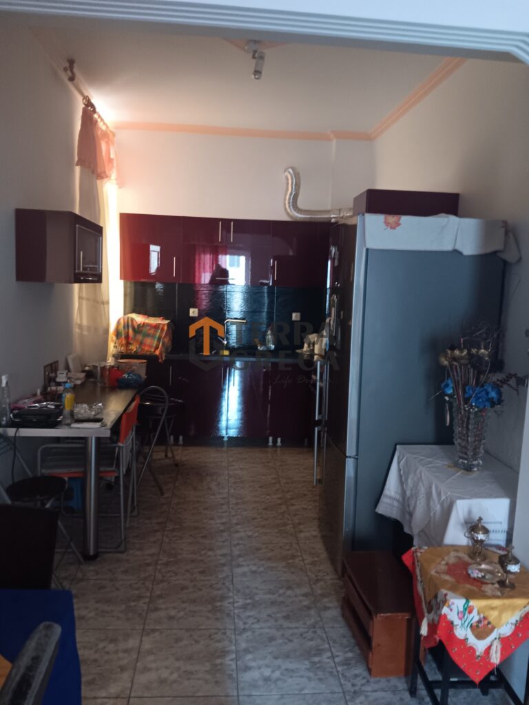 Φωτογραφία 18 από 29 — 1289697 — Πολυκατοικία/Κτίριο Προς Πώληση, Κερατσίνι, 107 τ.μ., €150.000