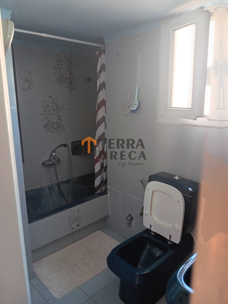 Φωτογραφία 11 από 29 — 1289697 — Πολυκατοικία/Κτίριο Προς Πώληση, Κερατσίνι, 107 τ.μ., €150.000