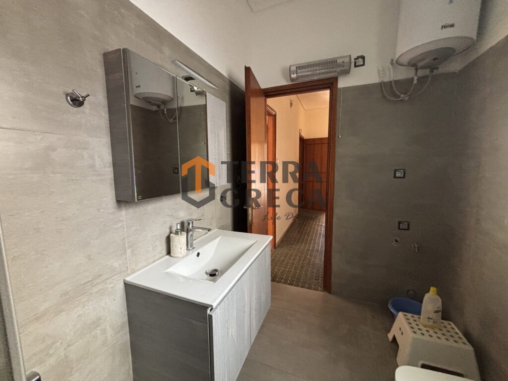Φωτογραφία 25 από 29 — 1716309 — Apartment for sale, Kastella - Passalimani, 114 sq m, €315,000