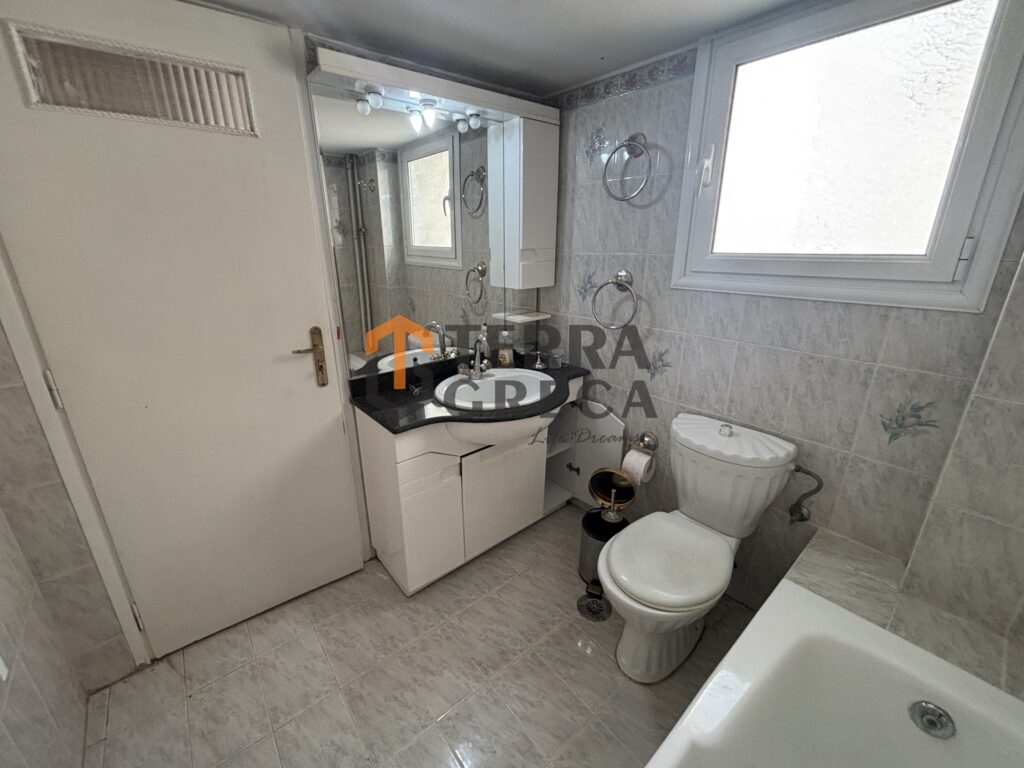 Φωτογραφία 26 από 30 — 1585327 — Apartment for sale, Kastella - Passalimani, 91 sq m, €260,000