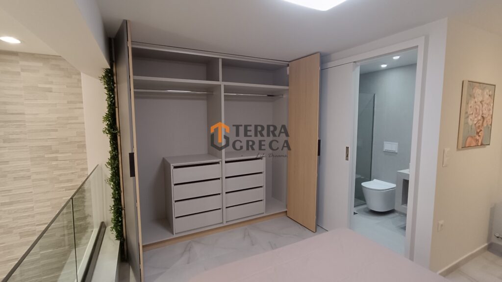 Φωτογραφία 8 από 15 — 1062774 — Loft for sale, Agios Dimitrios, 52 sq m, €178,000